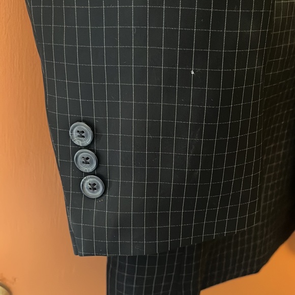 Gianni Vironi Suit - Picture 4 of 10